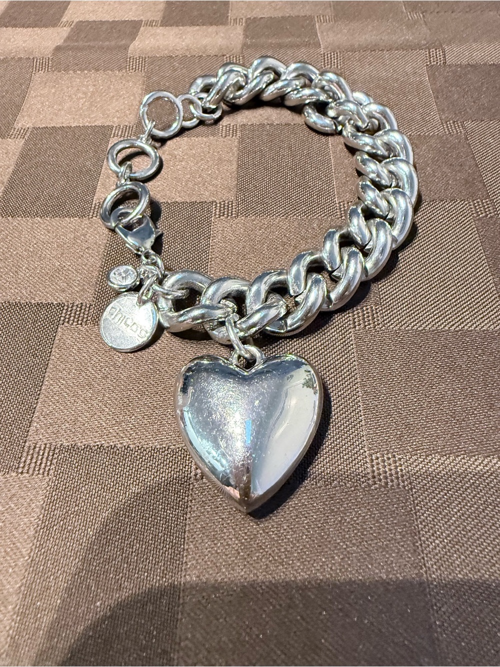 Chico's Chunky Silver Tone Curb Chain
Puffy Heart Bracelet, 9" (104g)